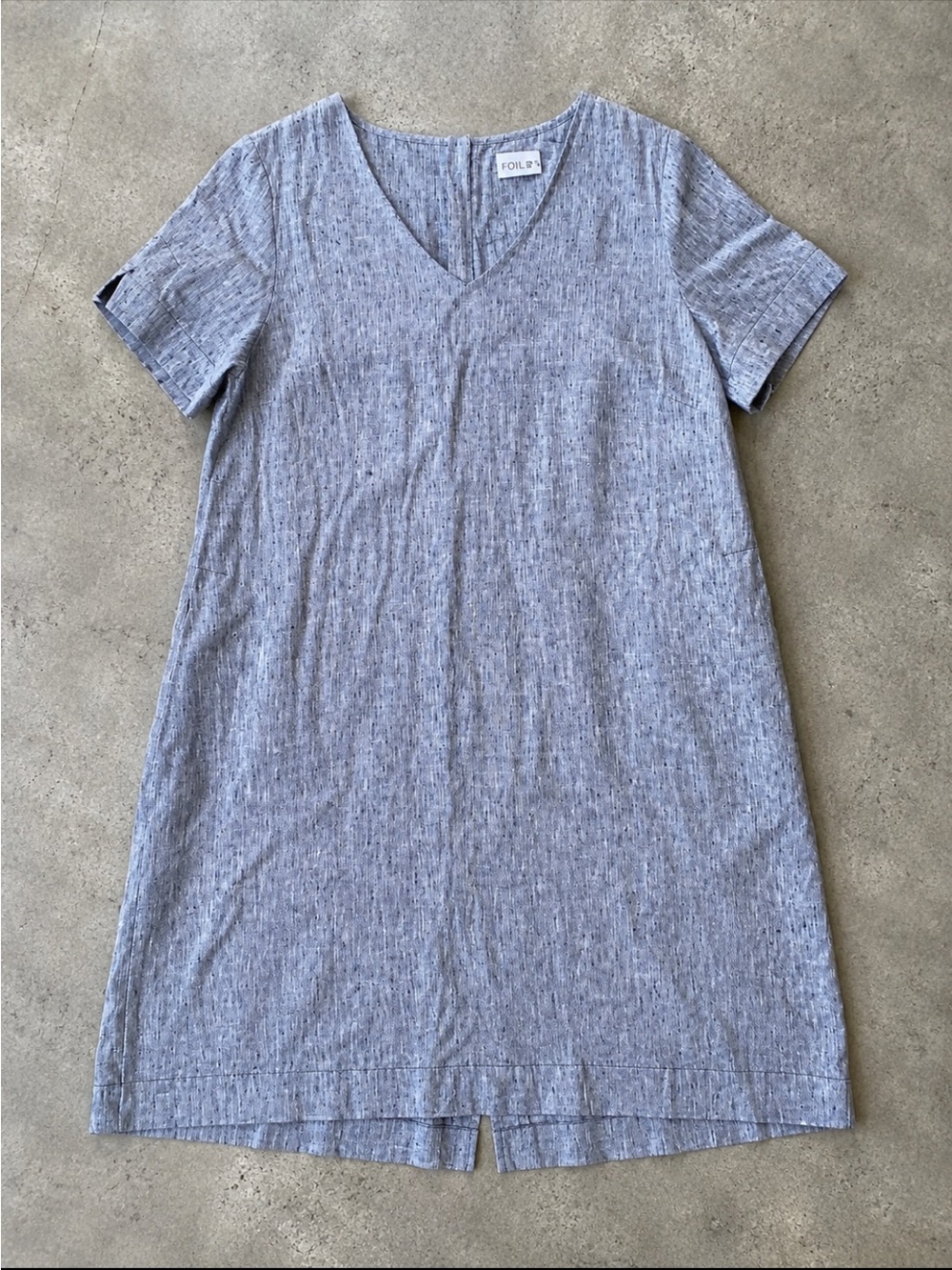 FOIL Linen Blend Shift Dress Woman 12 Gray Blue V Neck Pockets Langenlook Office